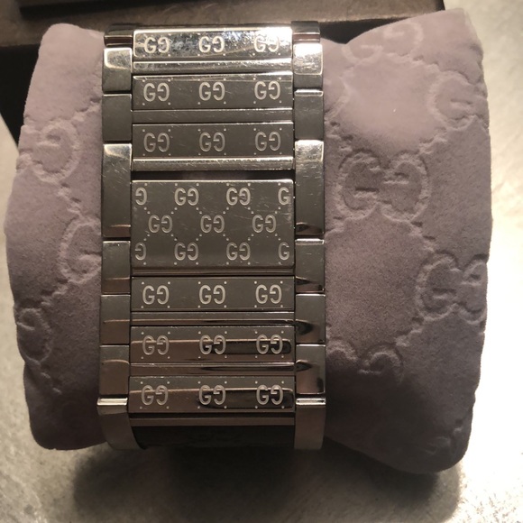 Gucci twirl brown leather watch. - Picture 3 of 5